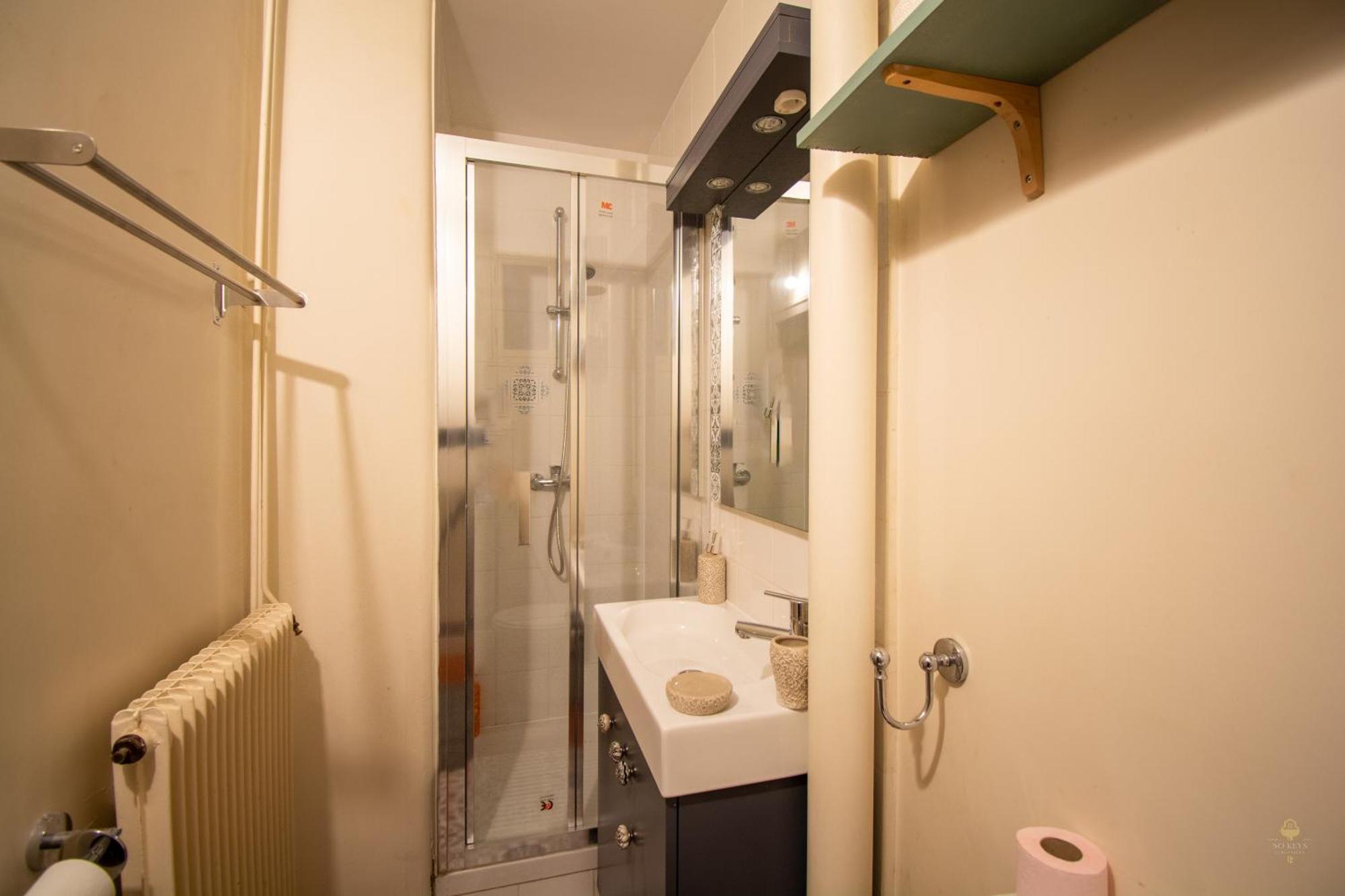 Wonderful Typical Flat 3 Bedrooms / 6 Pax Appartamento Parigi