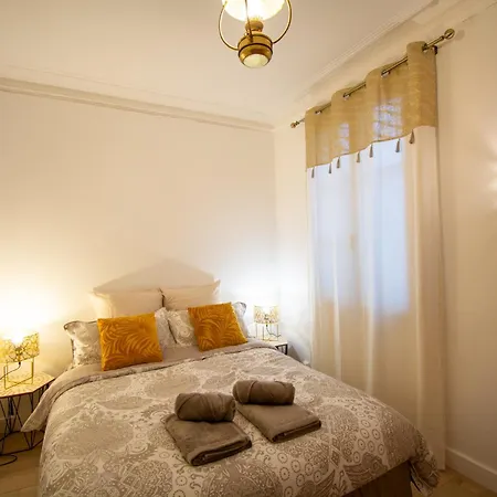 Appartamento Wonderful Typical Flat 3 Bedrooms / 6 Pax *