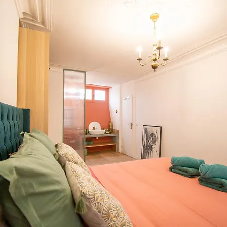 Appartamento Wonderful Typical Flat 3 Bedrooms / 6 Pax *