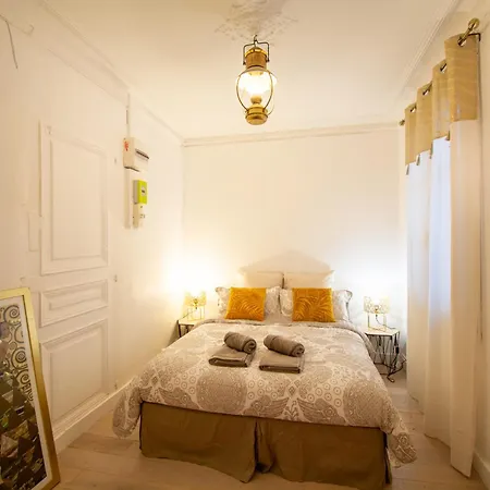 Wonderful Typical Flat 3 Bedrooms / 6 Pax Appartamento