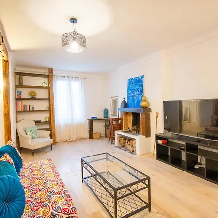 Appartamento Wonderful Typical Flat 3 Bedrooms / 6 Pax *