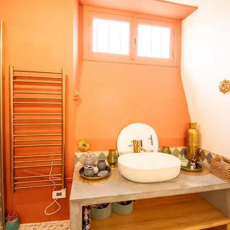 Wonderful Typical Flat 3 Bedrooms / 6 Pax Appartamento *
